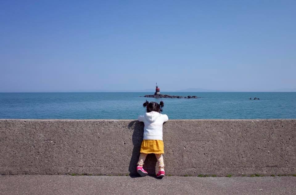 B&G海洋センター艇庫から灯台を望む